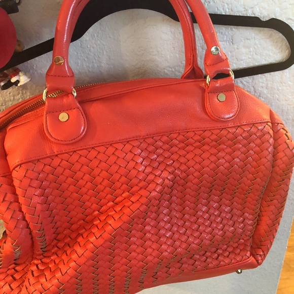 Handbag - Picture 2 of 5